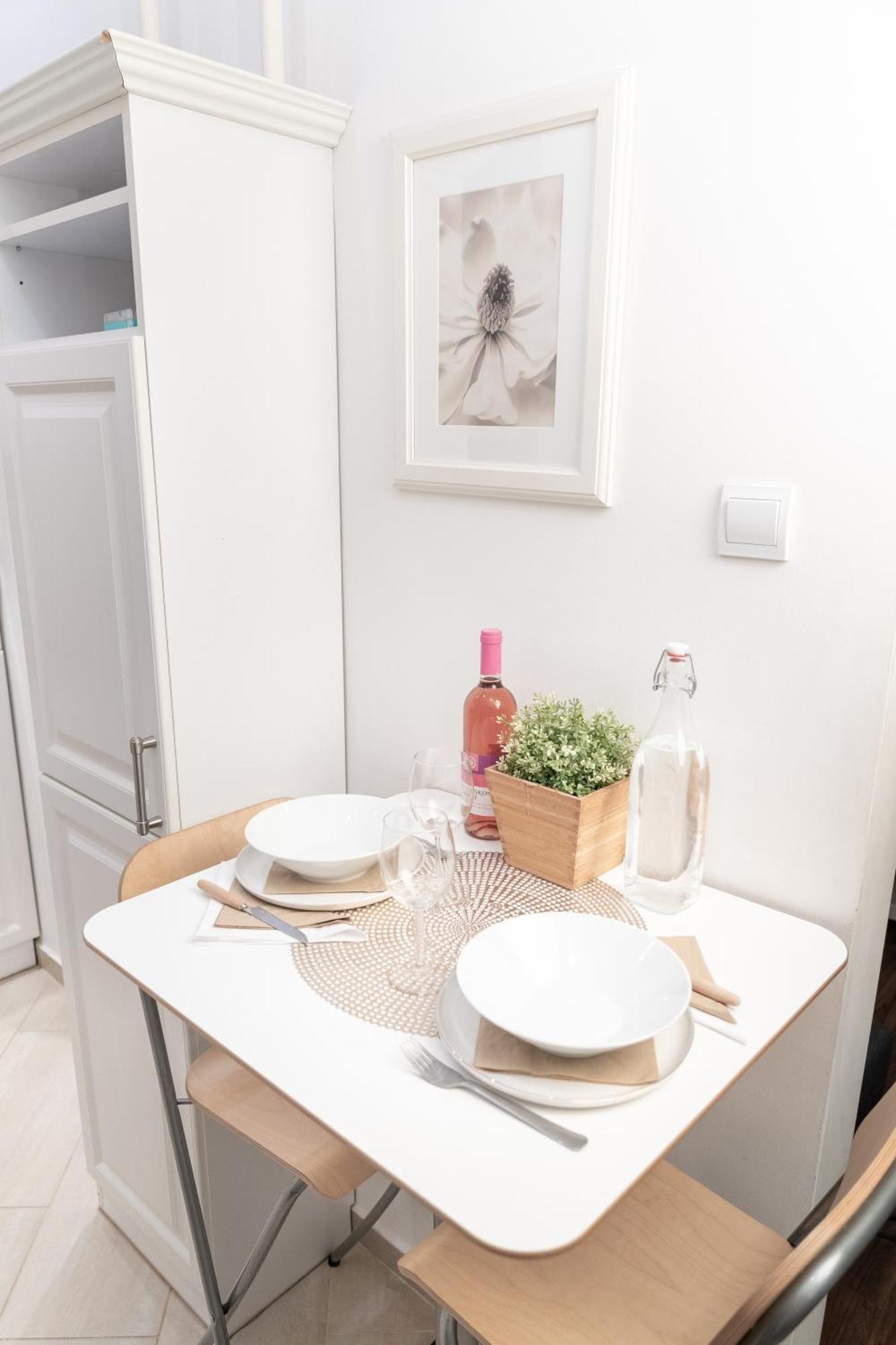Bakats Square Premium Apartment With Ac Budapest Ngoại thất bức ảnh
