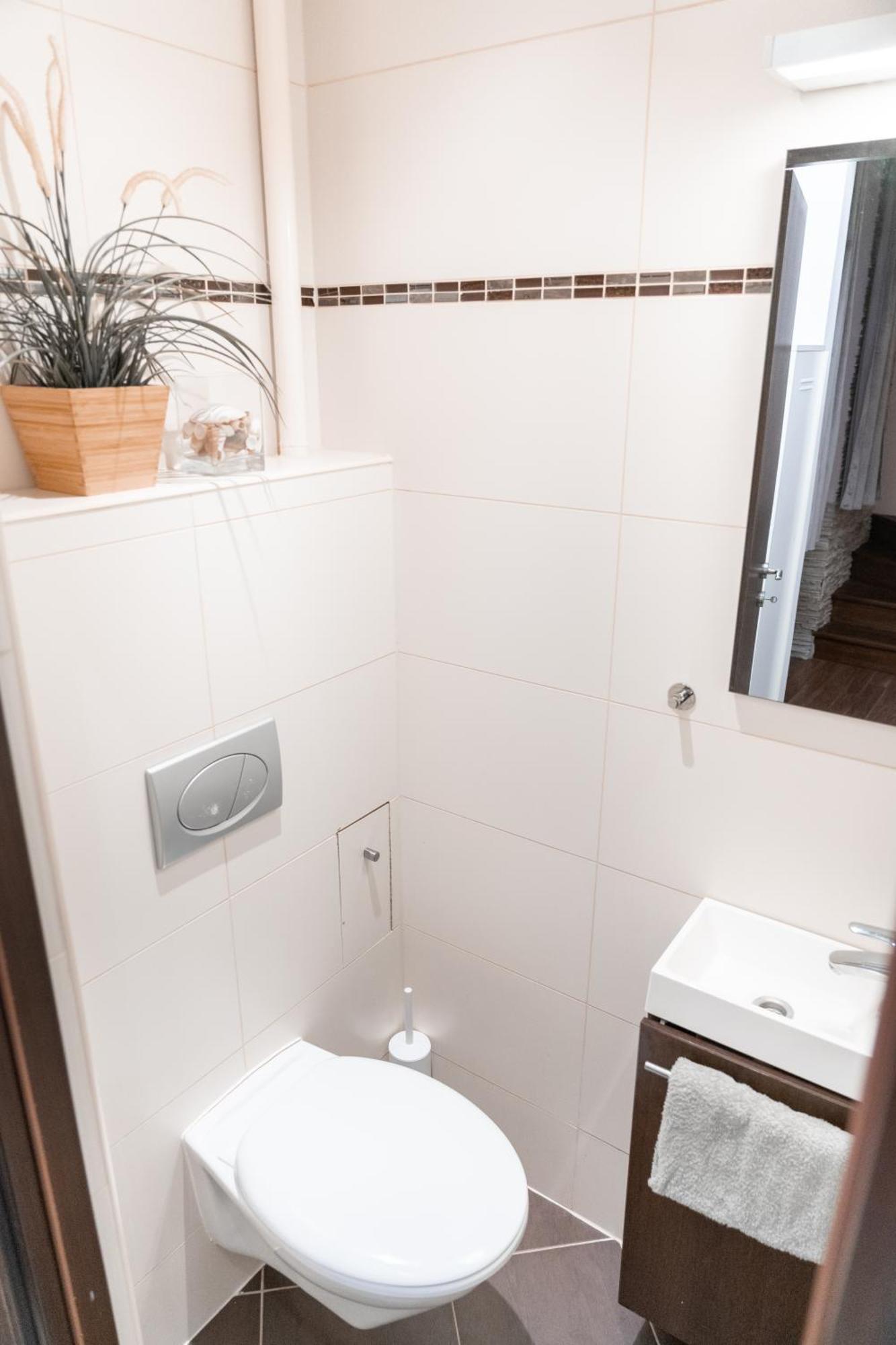 Bakats Square Premium Apartment With Ac Budapest Ngoại thất bức ảnh