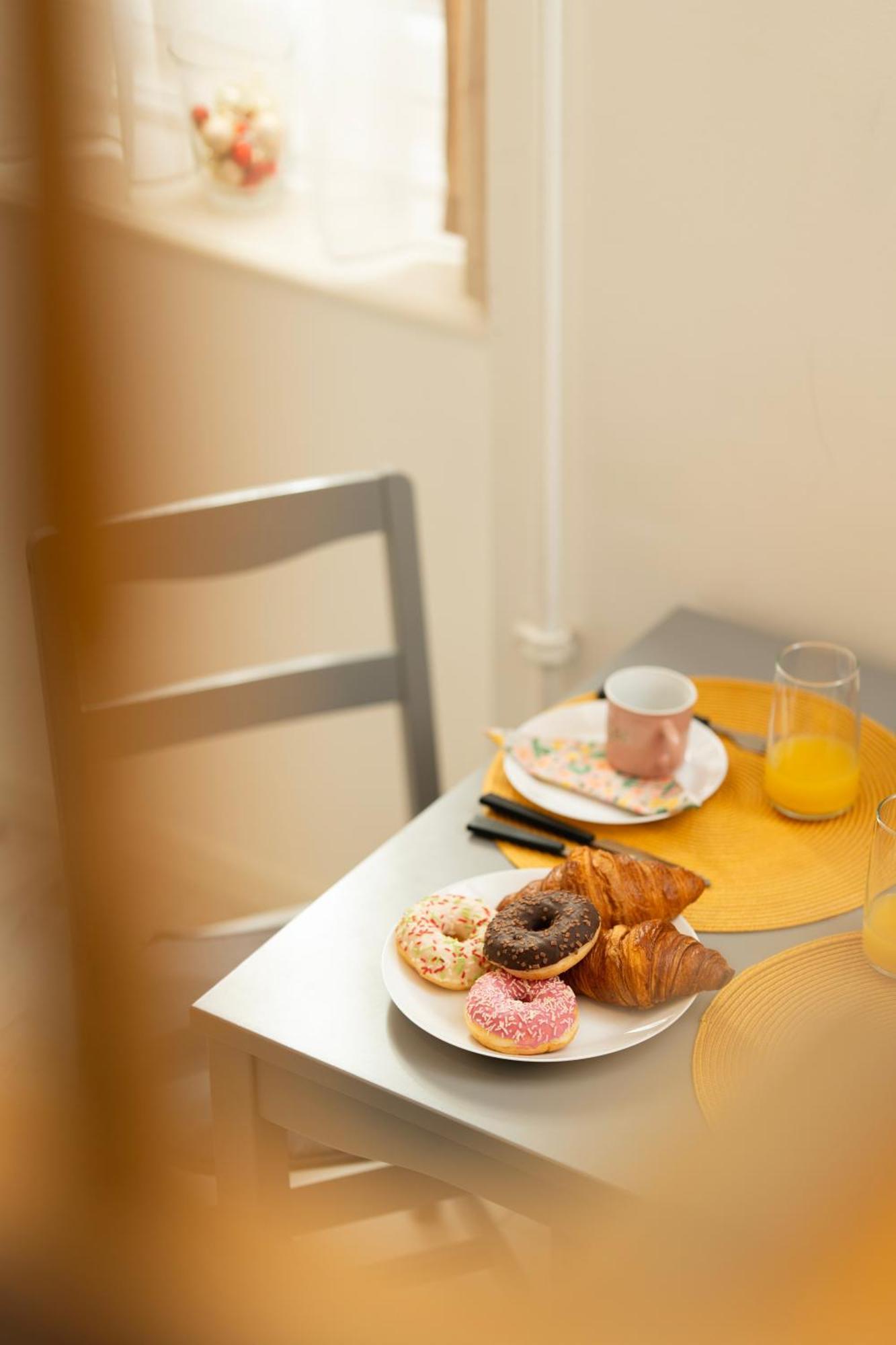 Bakats Square Premium Apartment With Ac Budapest Ngoại thất bức ảnh